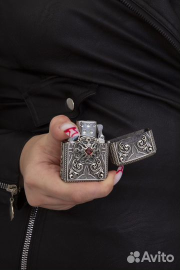 Зажигалка zippo