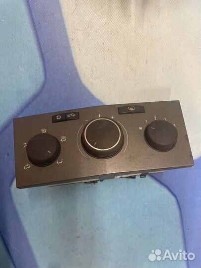 Блок управления климат контролем 13201300