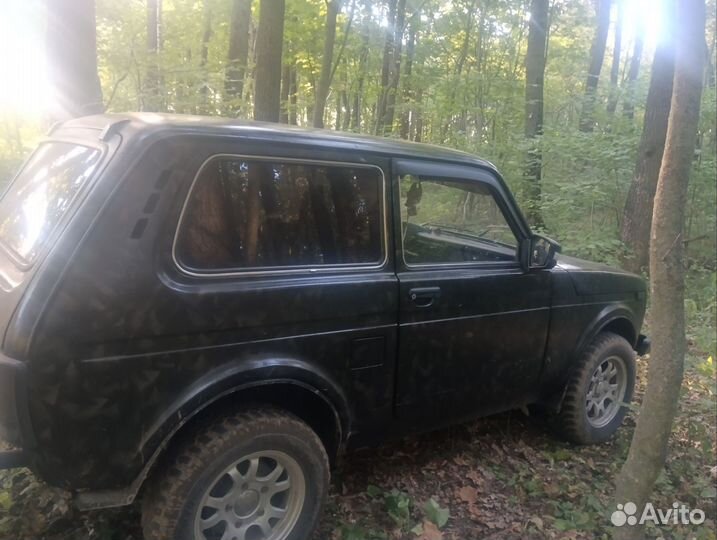 LADA 4x4 (Нива) 1.7 МТ, 2005, 135 000 км