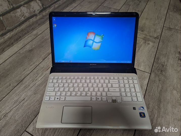 Ноутбук Sony для учебы/работы