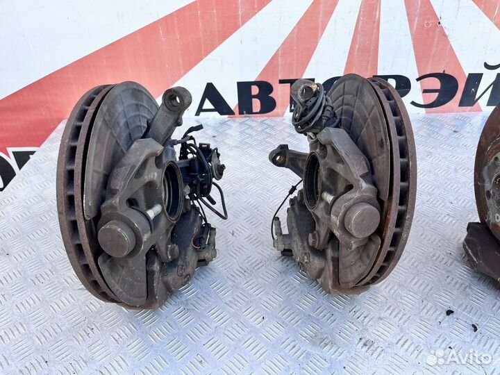 Комплект тормозов Brembo Mercedes Benz ML163