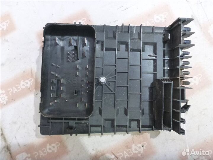 Блок предохранителей Volkswagen Golf 5K1 cgga 2012