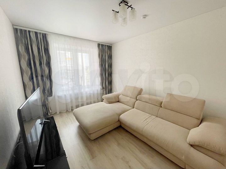 2-к. квартира, 54 м², 9/10 эт.