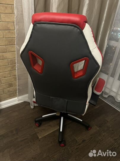 Компьютерное кресло