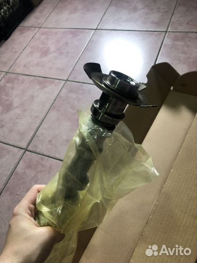 Впускной распредвал 274 мотор mercedes