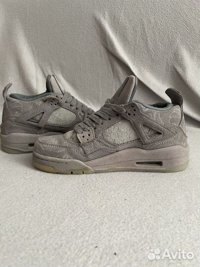 Кроссовки jordan 4 retro kaws