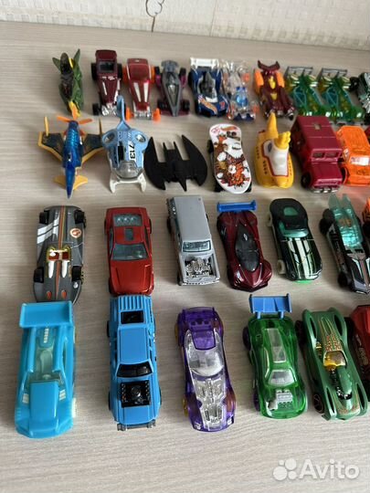 Hot wheels машинки