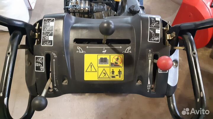 Снегоуборщик в разборе