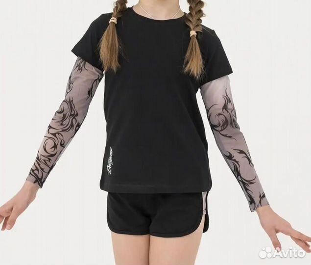 Футболка с тату рукавами