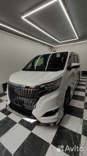 Полировщик автомобилей, детейлер