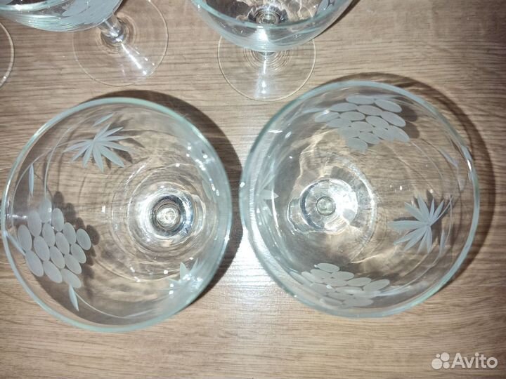 Бокалы, стаканы, стопки из серванта