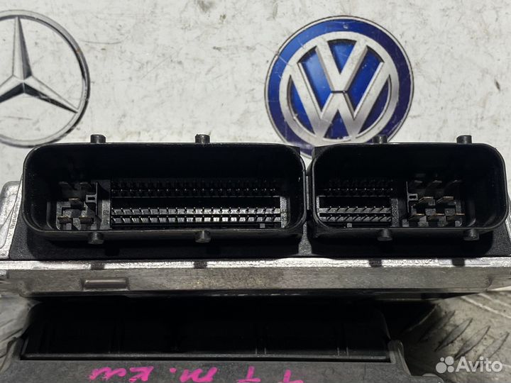 Блок управления двигателя эбу Пассат Б5+ 2,0 AZM