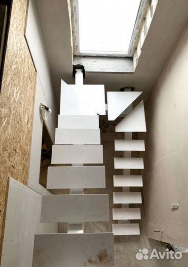 Лестницы г-образные под ключ