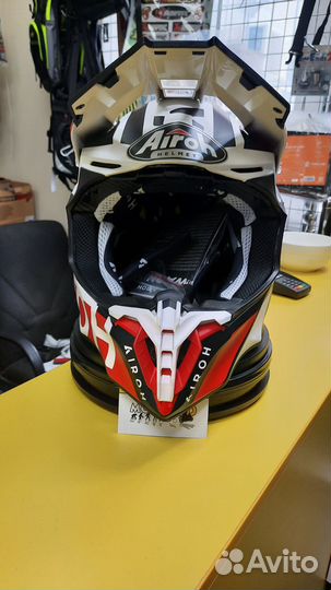 Мотошлем кросс Airoh Twist 2.0 lift Red Matt