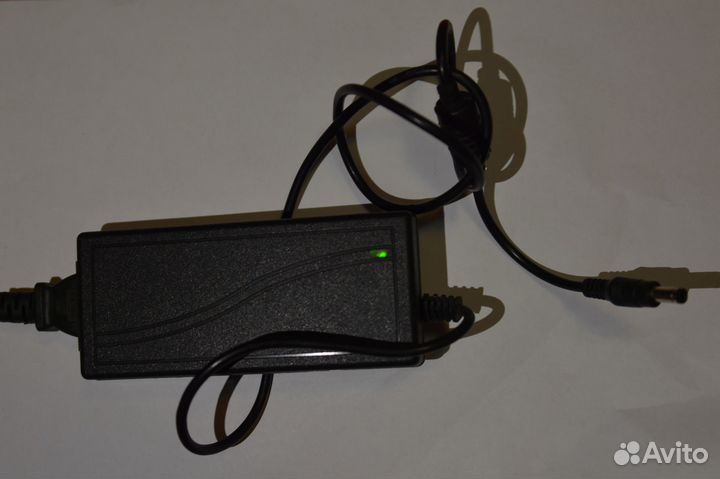 Блок питания для ноутбука AC / DC adapter LY1206