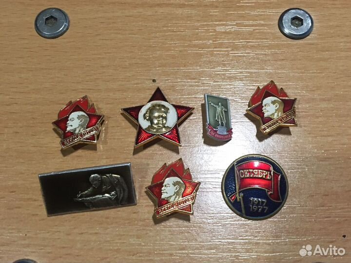 Значок Ленин