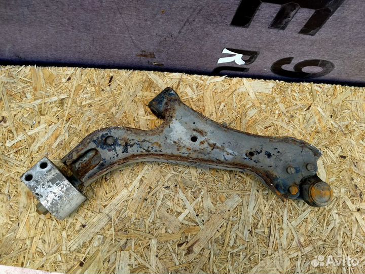 Рычаг передний левый Chevrolet Captiva C140
