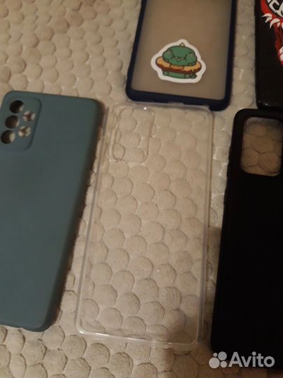 Продам чехлы на Samsung A72