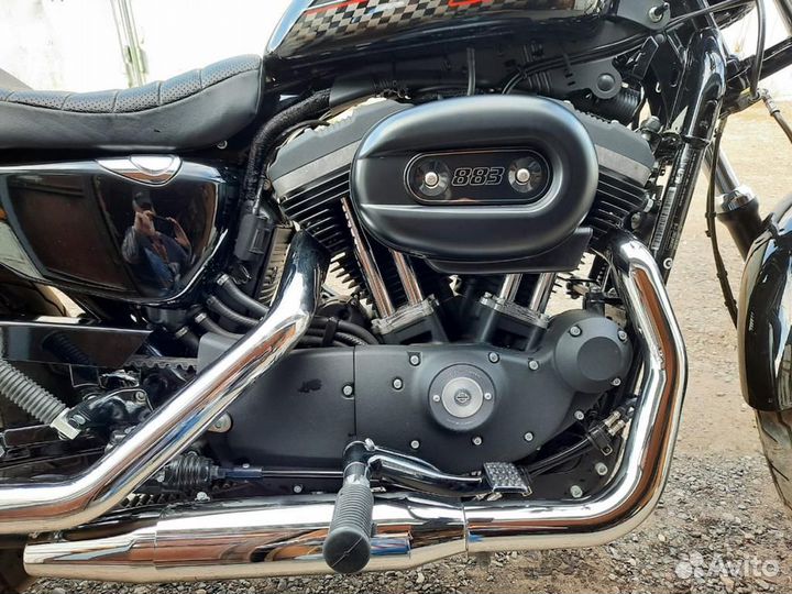 Harley-Davidson Sportster XL883R