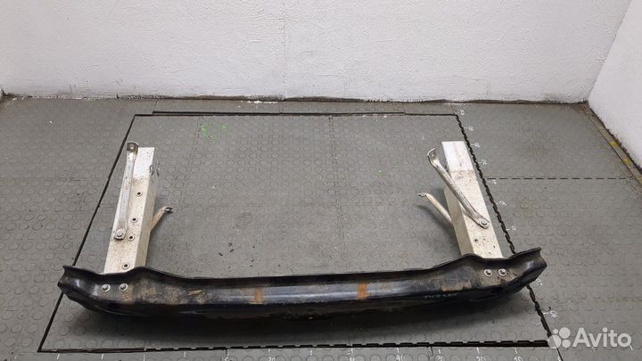 Усилитель бампера BMW i3, 2021