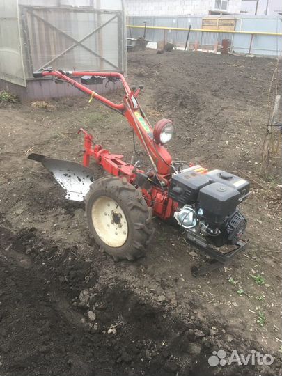 Вспашка плугом