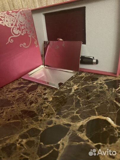 Подарочный набор. Ручка + Визитница