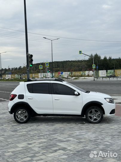 Renault Sandero Stepway 1.6 МТ, 2019, 19 800 км