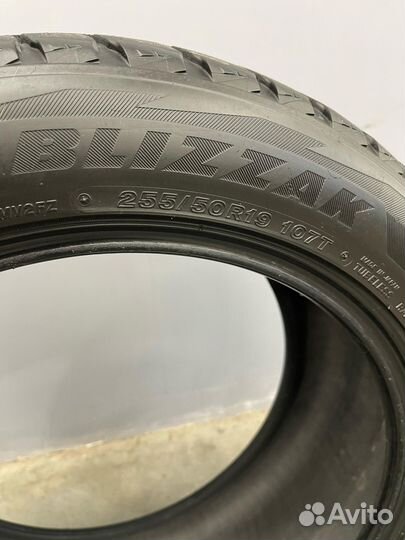 Bridgestone Blizzak DM-V2 255/50 R19 107T