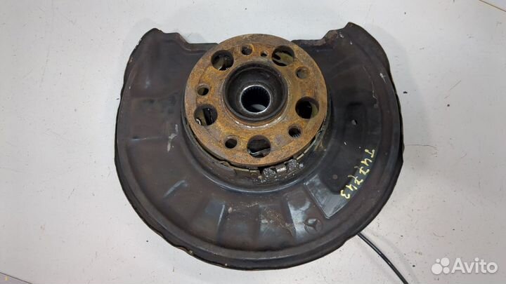 Ступица (кулак, цапфа) правая задняя Mercedes C W204