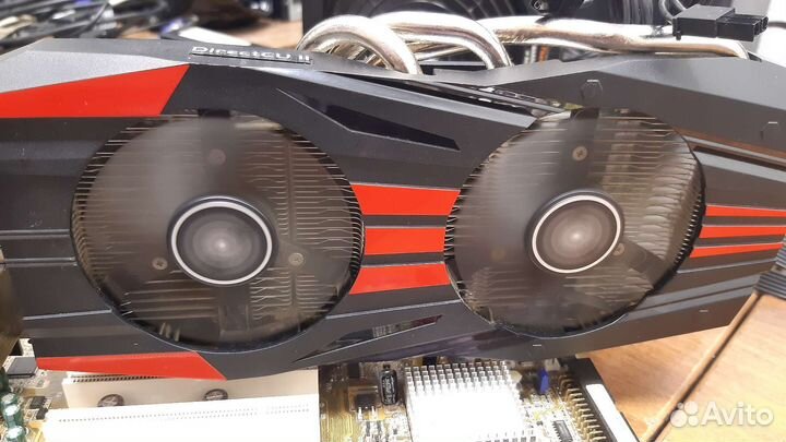 Видеокарта Asus R9 270X