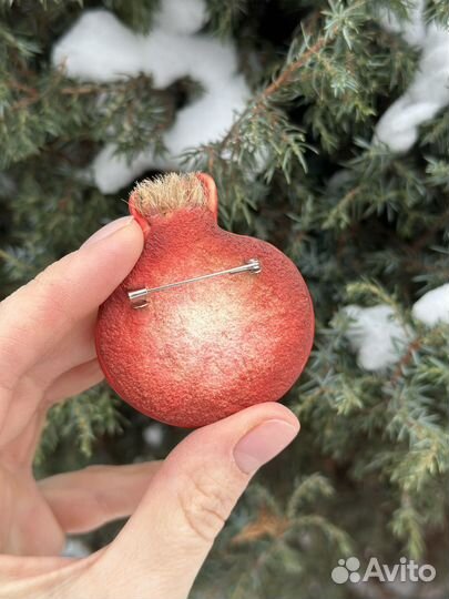 Брошь ручной работы