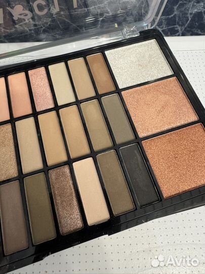 Палетка теней и хайлайтеров