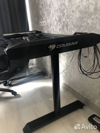 Игровой компьютерный стол