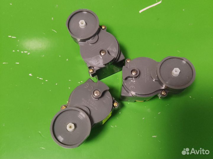 Модуль вращающейся щётки Roomba 800/700/600