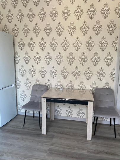 2-к. квартира, 59 м², 2/3 эт.