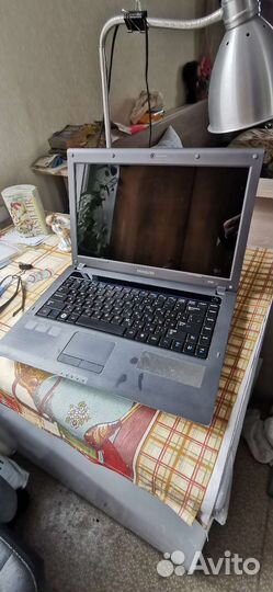 Ноутбук Samsung NP-R430 белый