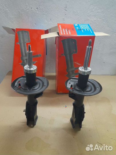 Стойки передние Веста - Vesta (новые)