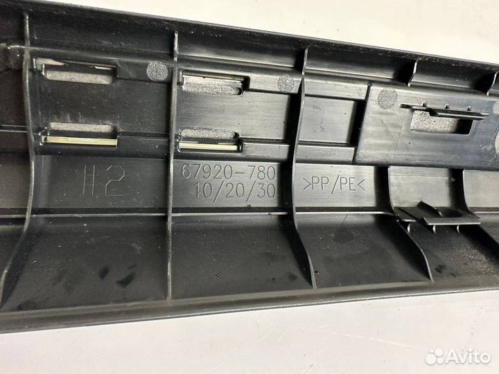 Накладка внутренняя на порог передняя Lexus NX