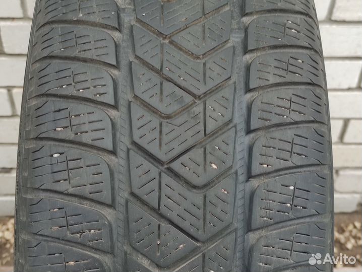 Pirelli Scorpion Winter 215/65 R17