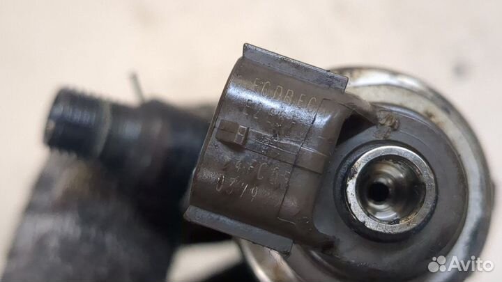 Форсунка топливная Opel Zafira B