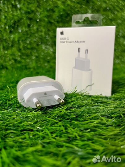 Зарядный блок Apple для iPhone 20w