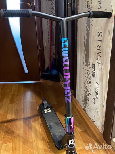 Трюковой самокат