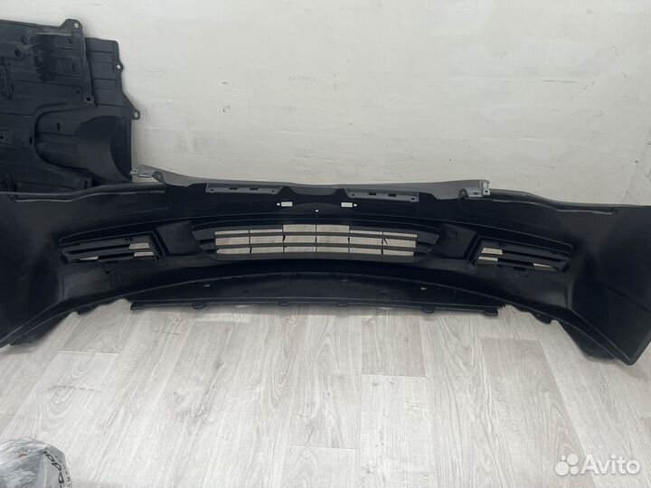 Бампер передний Honda Civic 4D