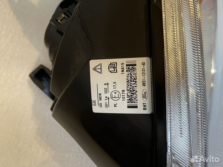 Фара левая Ford Focus 2