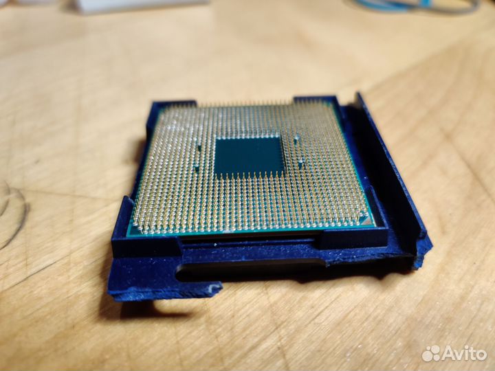 Процессор Ryzen 5 1600AF