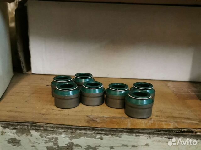 Колпачки маслосъёмные D-10 8.03202.0004