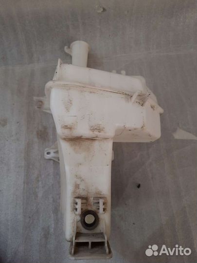 Hyundai Solaris 2 бачок омывателя