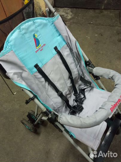 Прогулочная коляска трость