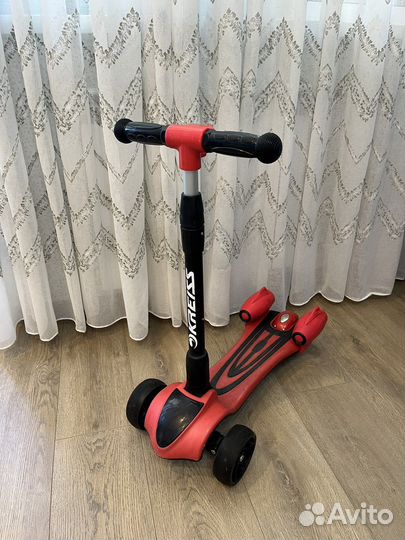 Самокат трехколесный Kreiss