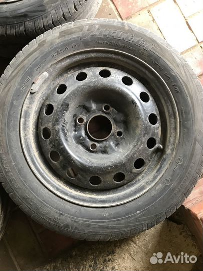 Диски R 15 штампы на Nissan Almera